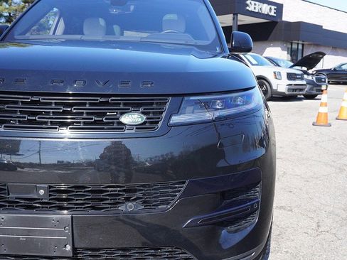Used 2023 Land Rover Range Rover Sport SE image 17