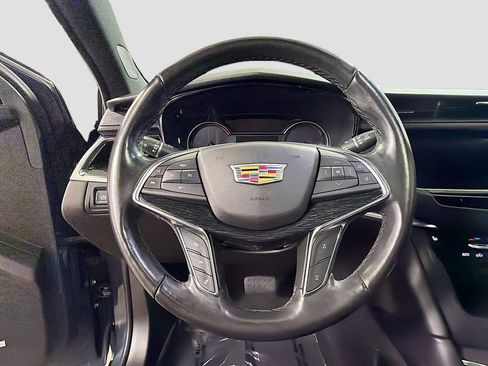 Used 2020 Cadillac XT5 Premium Luxury AWD/4WD image 13