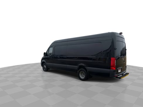Used 2020 Mercedes-Benz Sprinter 3500 image 6