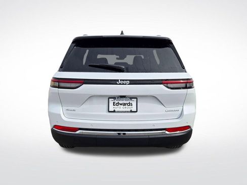 New 2026 Jeep Grand Cherokee Laredo image 4