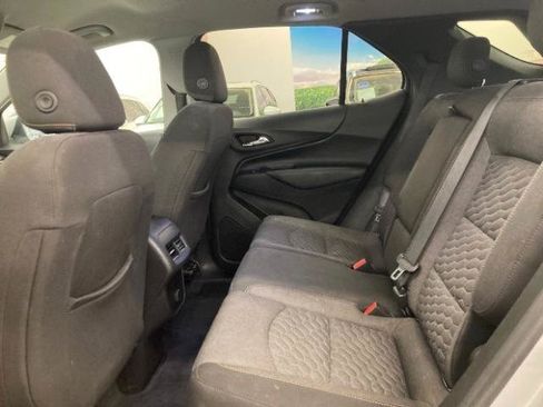 Used 2018 Chevrolet Equinox LT AWD/4WD image 11