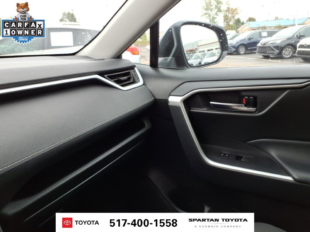 Used 2024 Toyota RAV4 XLE FWD image 23