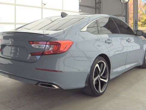 Used 2021 Honda Accord Sport Special Edition image 2