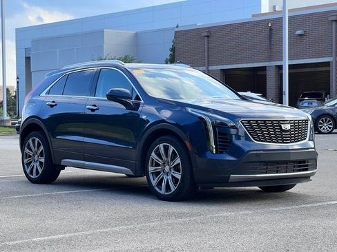 Used 2019 Cadillac XT4 Premium Luxury FWD image 4