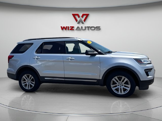 Used 2019 Ford Explorer XLT AWD/4WD image 6