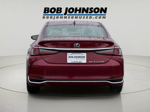 Used 2023 Lexus ES 250 w/ Premium Package image 5