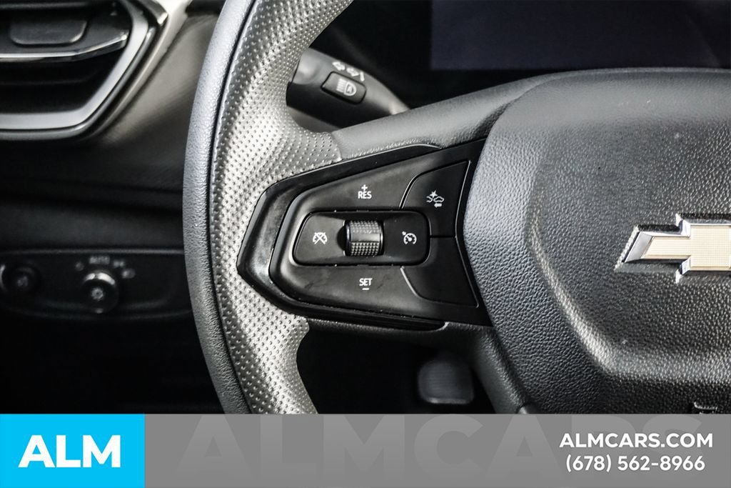 Used 2025 Chevrolet TrailBlazer LT AWD/4WD image 25