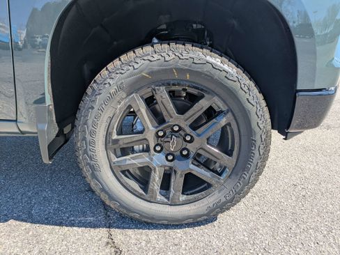 New 2026 Chevrolet Silverado 1500 LT Trail Boss w/ Convenience Package II AWD/4WD image 11