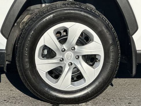 Certified 2024 Toyota RAV4 LE image 31