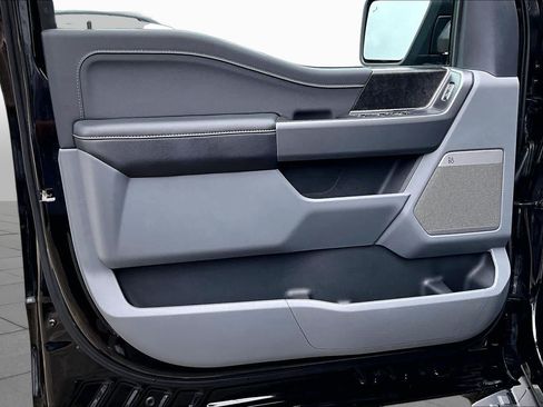 Used 2025 Ford F150 Lightning Flash AWD/4WD image 21
