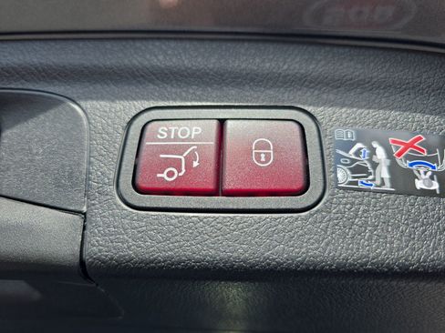 New 2026 Mercedes-Benz GLE 350 4MATIC image 13