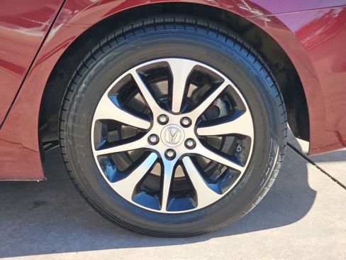 Used 2015 Acura TLX image 36