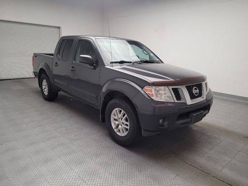 Used 2014 Nissan Frontier SV w/ SV Value Truck Package RWD image 13