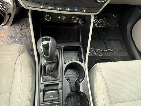 Used 2021 Hyundai Tucson Value FWD image 16