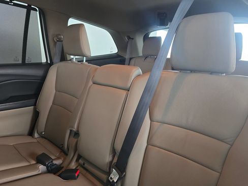 Used 2021 Honda Pilot EX-L image 16