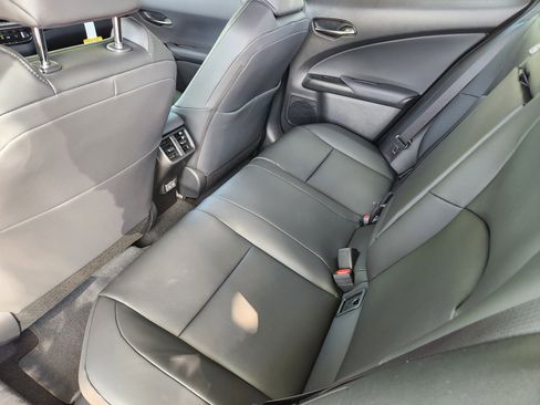 New 2026 Lexus UX 300h FWD image 17