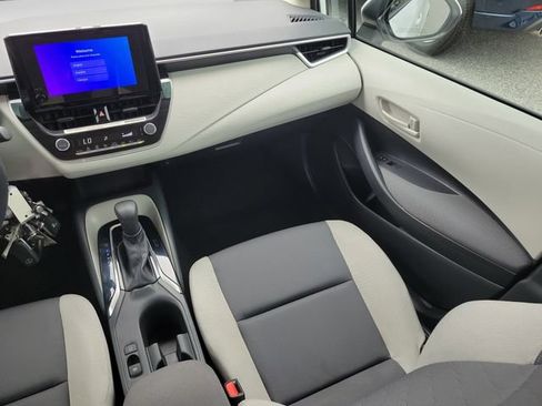 Used 2023 Toyota Corolla LE FWD image 14