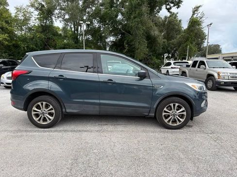 Used 2019 Ford Escape SE AWD/4WD image 4