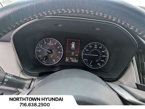 Used 2020 Subaru Outback Premium image 8