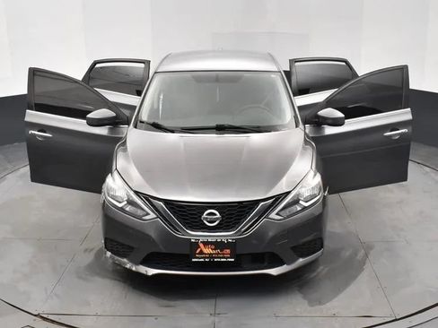 Used 2019 Nissan Sentra SV FWD image 10