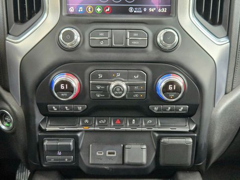 Used 2021 GMC Sierra 1500 SLT RWD image 19