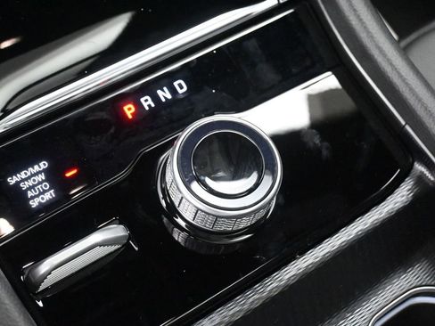 New 2025 Jeep Grand Cherokee Limited w/ Luxury Tech Group II image 19