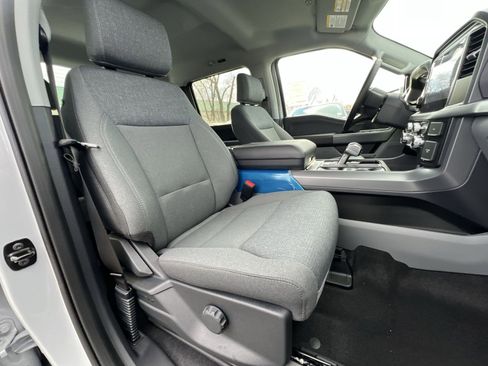 New 2025 Ford F150 Lightning XLT image 26