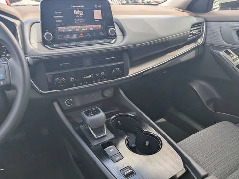 Certified 2023 Nissan Rogue SV FWD image 22