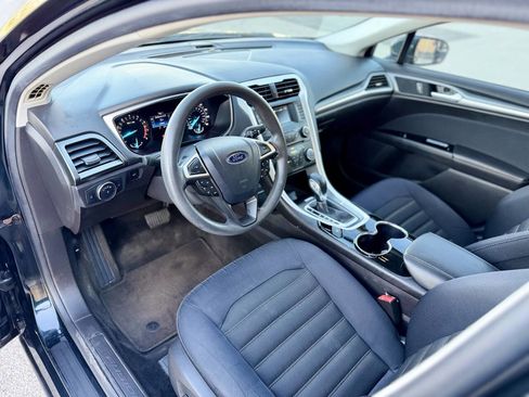 Used 2014 Ford Fusion SE image 9