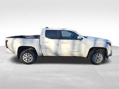 Used 2024 Toyota Tacoma SR5 image 6