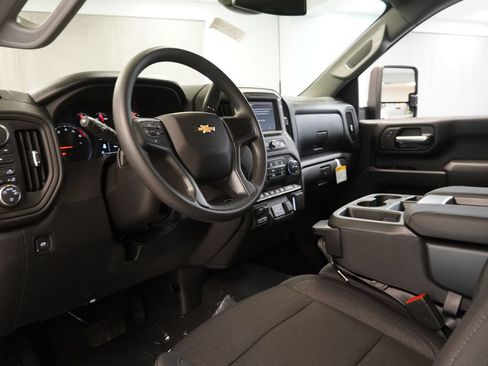New 2026 Chevrolet Silverado 2500 Custom w/ Custom Value Package AWD/4WD image 5