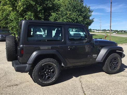 Used 2021 Jeep Wrangler Sport AWD/4WD image 5