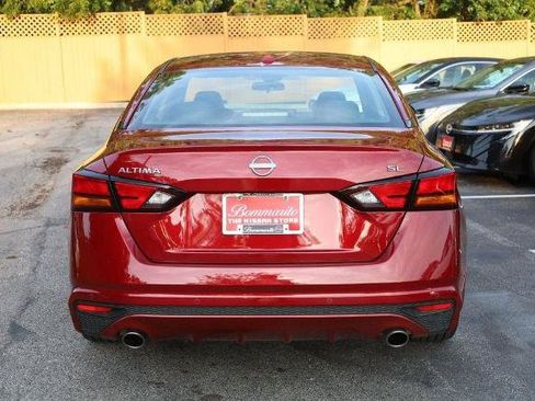 Certified 2025 Nissan Altima 2.5 SL FWD image 6
