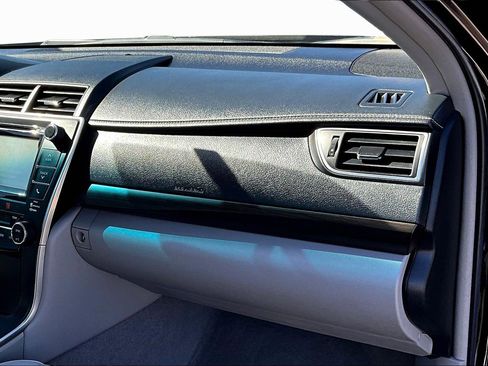 Used 2017 Toyota Camry LE image 15