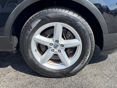 Used 2017 Ford Explorer XLT AWD/4WD image 12