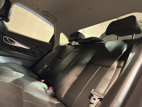 Used 2012 INFINITI M37 x w/ Premium Pkg image 30