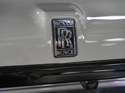 Used 2022 Rolls-Royce Cullinan Black Badge AWD/4WD image 24