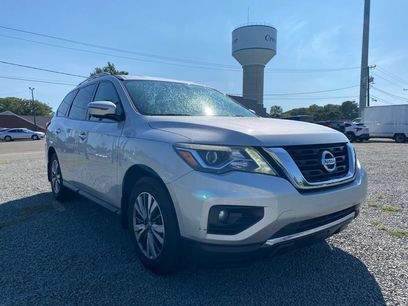 Used 2020 Nissan Pathfinder SV
