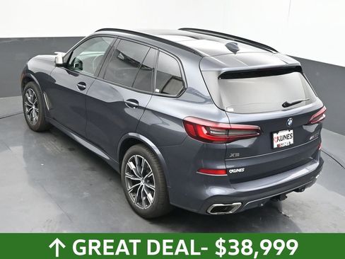 Used 2022 BMW X5 M50i image 41