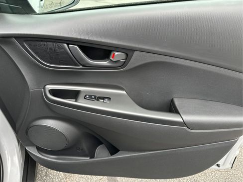 Certified 2022 Hyundai Kona SEL AWD/4WD image 21