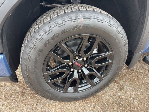 New 2026 GMC Sierra 1500 Elevation image 30