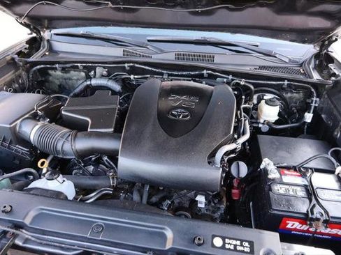 Certified 2017 Toyota Tacoma TRD Sport w/ Tow Package image 25