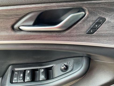 Used 2022 Jeep Grand Cherokee L Limited AWD/4WD image 28