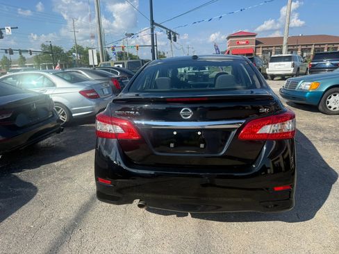 Used 2015 Nissan Sentra SR w/ Navigation Package FWD image 5