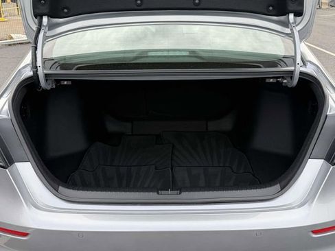 Used 2025 Honda Accord EX-L image 8