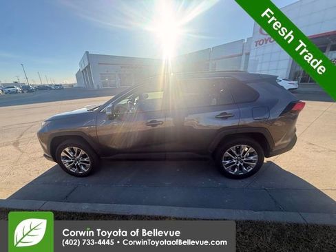 Used 2024 Toyota RAV4 XLE Premium image 7