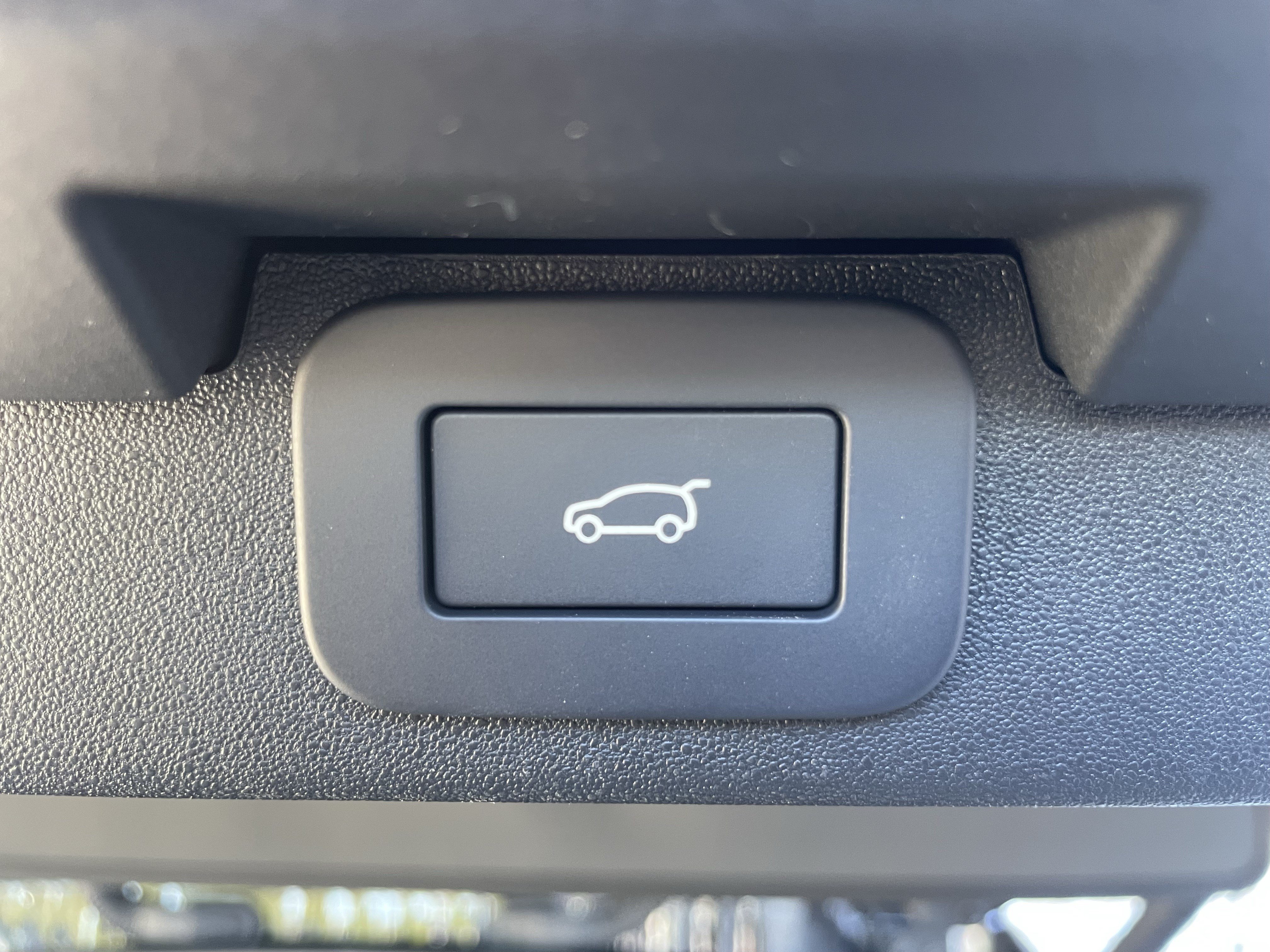 New 2026 Land Rover Discovery Dynamic SE AWD/4WD image 42