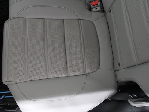 Used 2018 Honda CR-V EX-L image 17