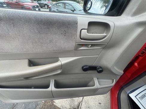 Used 2002 Dodge Dakota Sport image 15
