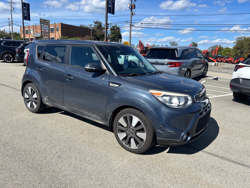 Used 2015 Kia Soul ! FWD image 1
